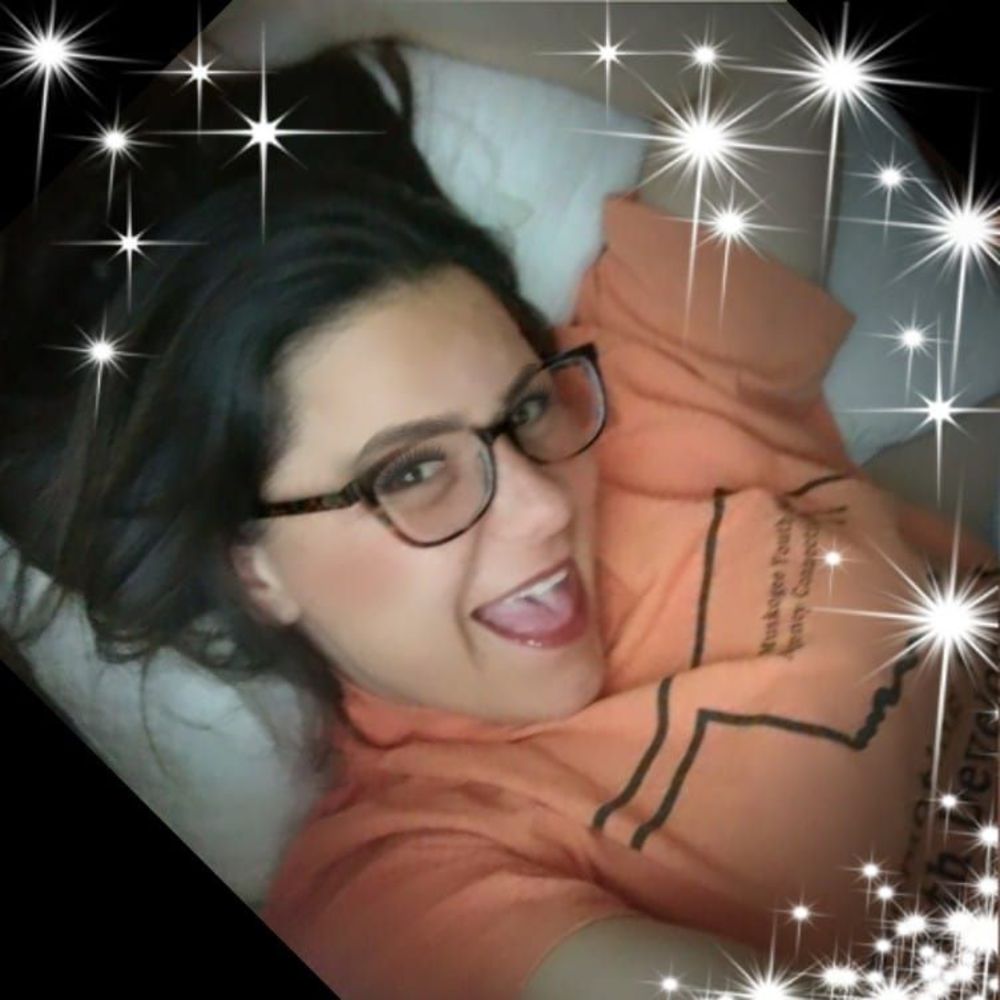 Meet your Posher, Carrie